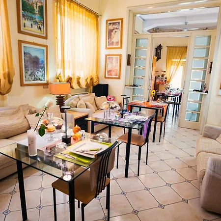 Degli Artisti 3* 팔미