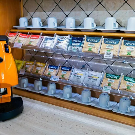 Degli Artisti Oda ve Kahvaltı 3*