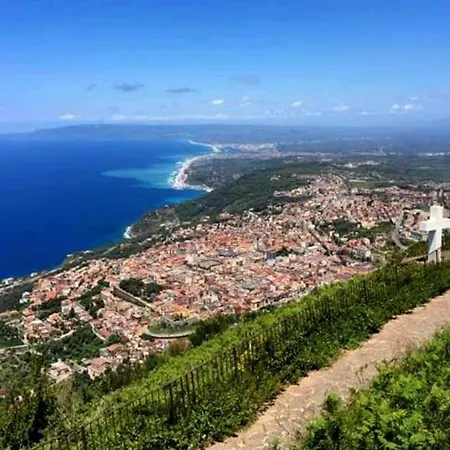 Degli Artisti 3* Palmi