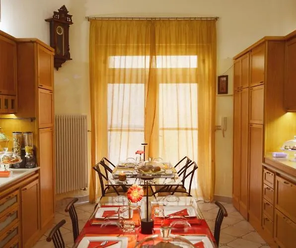 Bed & Breakfast Degli Artisti 3*